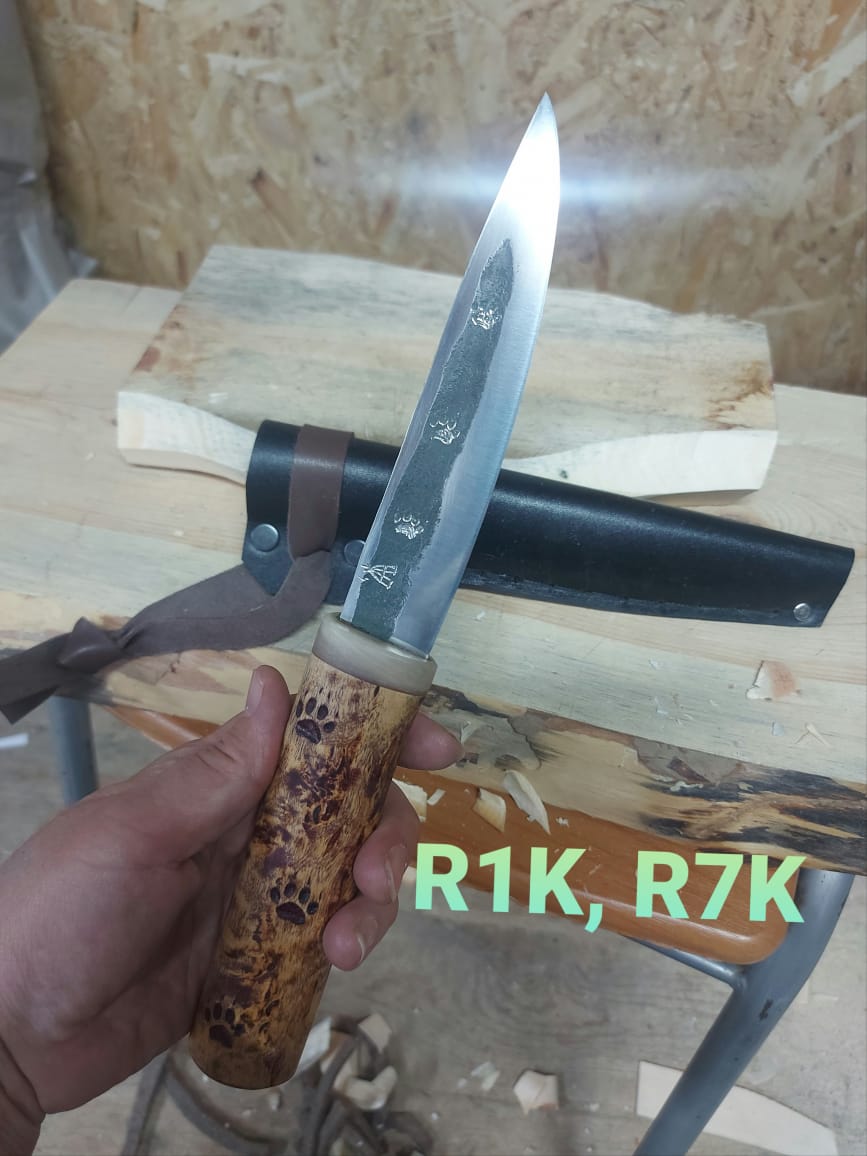 БАЙДАМ УУС / Якутский нож "Бэргэн" с больстером орнаментом. С пятиглазым оберегом.